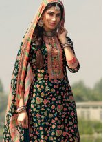 Elegant Kashmiri Sangeet Straight Salwar Suit
