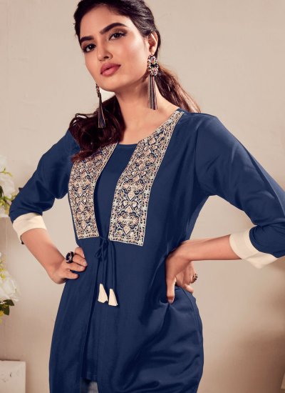 Enchanting Embroidered Festival Party Wear Kurti