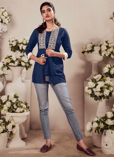 Enchanting Embroidered Festival Party Wear Kurti