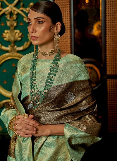 
                            Ethnic Handloom silk Green Contemporary Saree