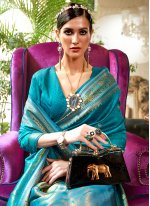 Exciting Kanjivaram Silk Weaving Silk Saree