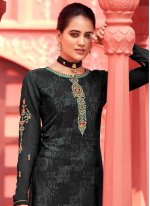 Extraordinary Designer Pakistani Suit For Ceremonial