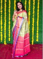 Extraordinary Kanchipuram Silk Weaving Green Traditional Designer Saree