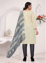 Eye-Catchy Embroidered Cotton Salwar Suit