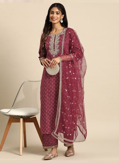 Eye-Catchy Pink Embroidered Cotton Salwar Suit