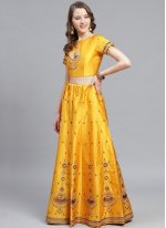 Fashionable Bollywood Lehenga Choli For Ceremonial