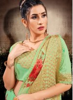 Fashionable Traditional Saree For Ceremonial