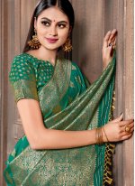Fine Silk Weaving Green Contemporary Saree