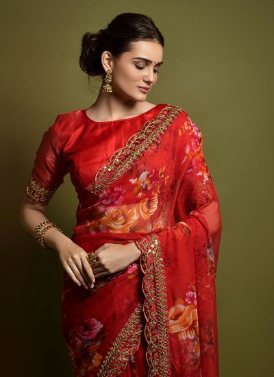 
                            Georgette Contemporary Style Saree in Red