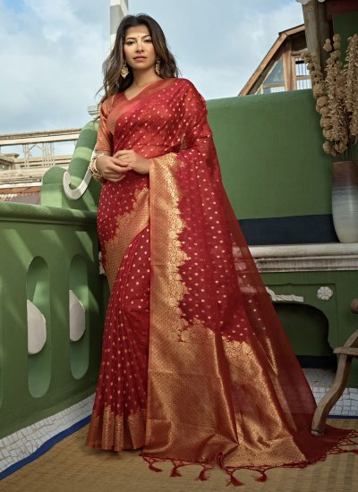 Sarees: Shop Designer Saree collections for Women's, Elegance Adorned with  Attractive Patterns Saris