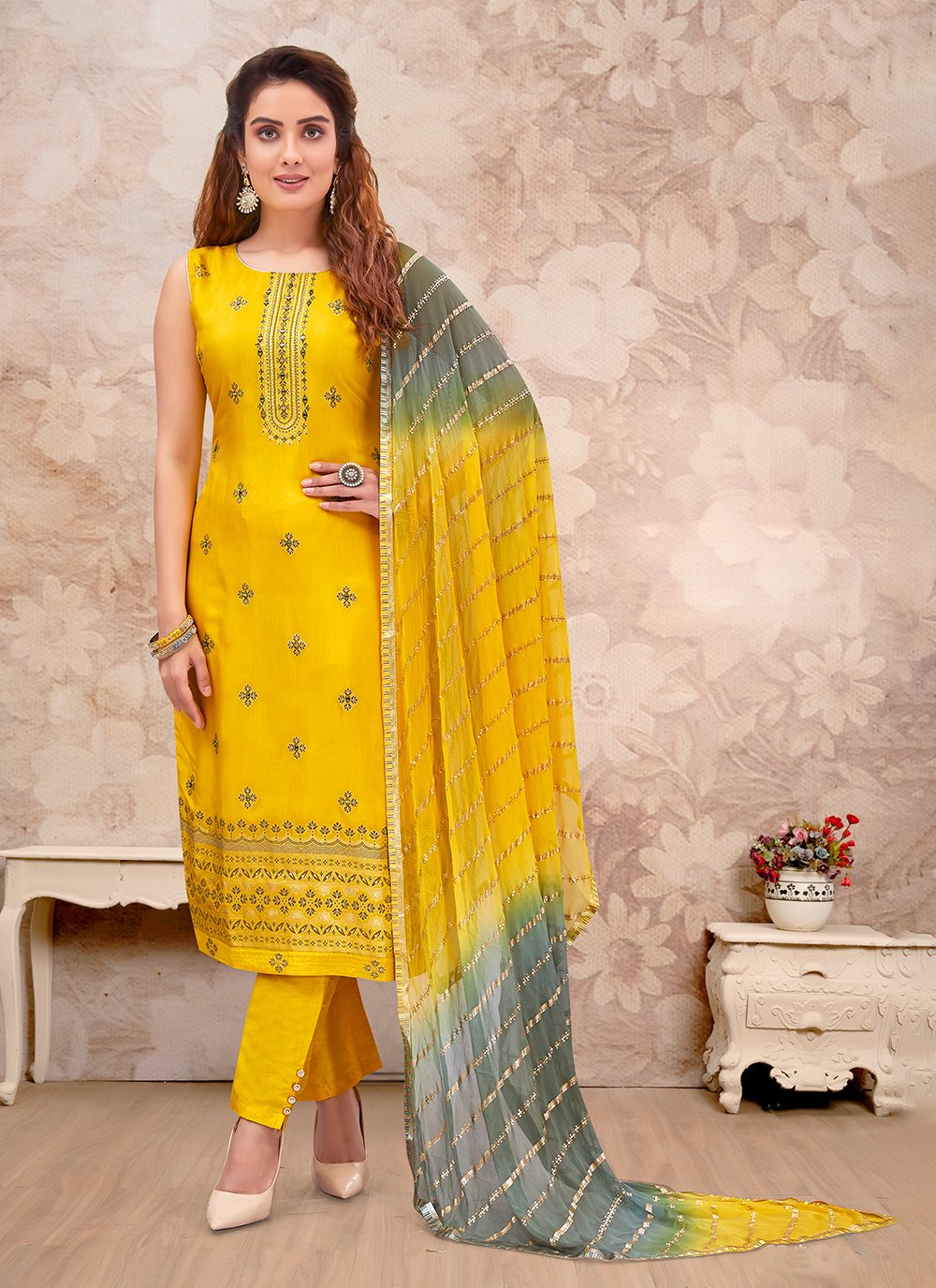 Beautiful Chanderi Silk Kurti set. | Silk kurti designs, Cotton kurti  designs, Indian designer outfits