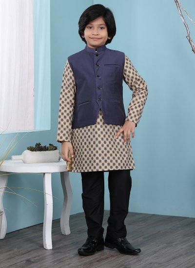 Glossy Handloom silk Mehndi Kurta Payjama With Jacket