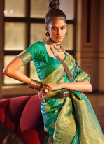 Green Handloom silk Contemporary Style Saree