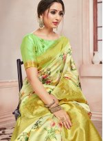 Green Print Printed Saree