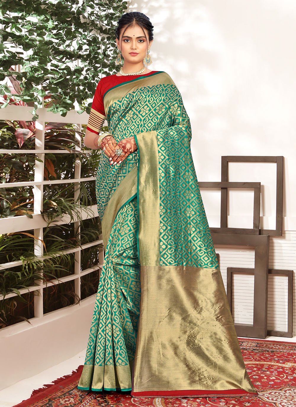 Sarees - Buy Designer Saree Online For Women At Best Price – Koskii