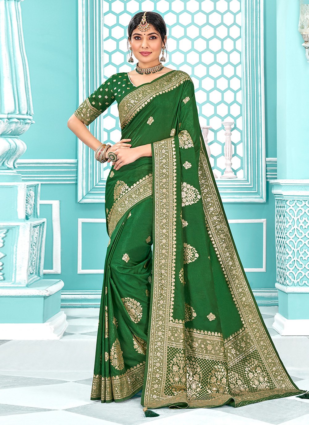 Light Green Soft Banarasi Silk Wedding Saree With Designer Blouse, बनारसी  साड़ी - Bhakti Silk Mills, Surat | ID: 2851628876397