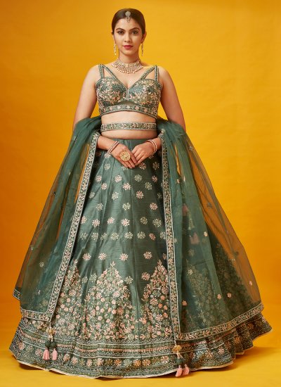 Poshak only banna and Baisa showroom ahmedabad shivranjni cross road  Satellite 15-16,silicon… | Indian bridal fashion, Indian bridal outfits,  Indian wedding outfits