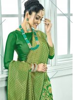 Green Woven Kanchipuram Silk Contemporary Saree