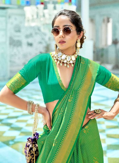 
                            Groovy Green Woven Kanjivaram Silk Saree