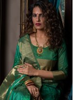 Handloom silk Green Fancy Classic Designer Saree