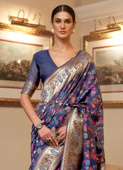 Handloom silk Navy Blue Trendy Saree