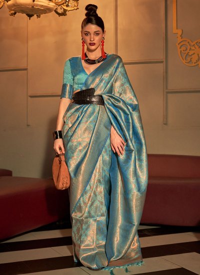 Handloom silk Weaving Contemporary Style Saree in Blue