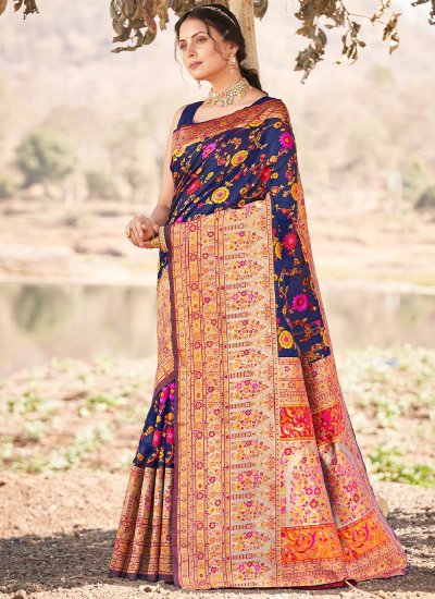 Honourable Weaving Silk Classic Saree