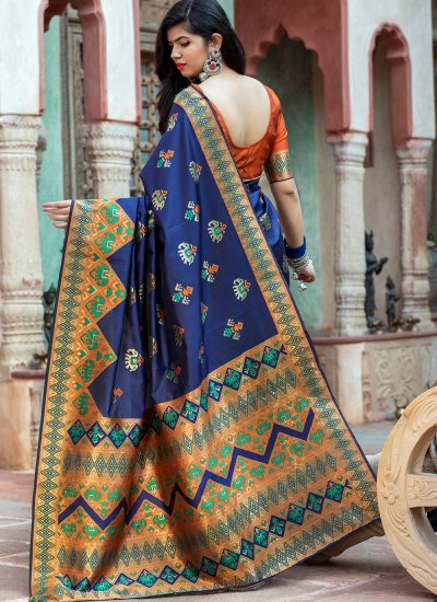 Hypnotic Patola Silk  Navy Blue Weaving Traditional Saree
