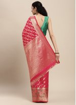 Intricate Traditional Saree For Mehndi