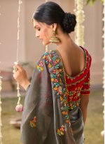 Invaluable Traditional Saree For Wedding