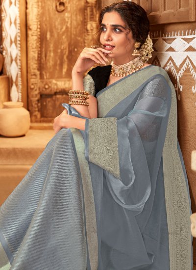 Invigorating Classic Designer Saree For Casual