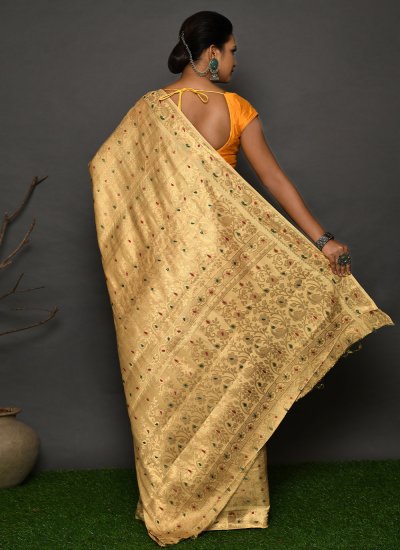 
                            Kanjivaram Silk Weaving Beige Classic Saree