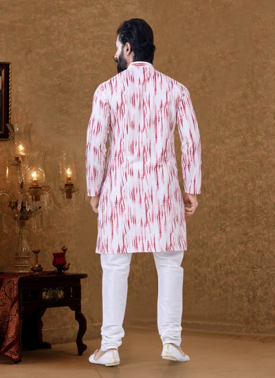 
                            Kurta Pyjama Digital Print Cotton in Multi Colour
