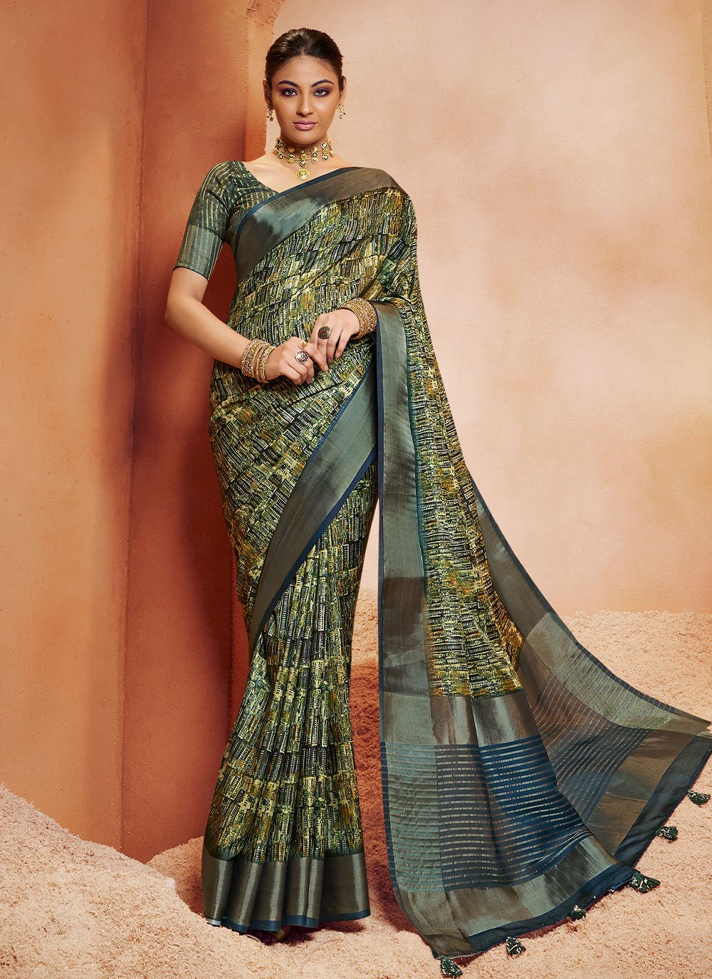 Latest Design Green Saree In Silk