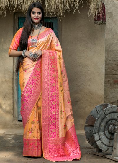Latest Designer Traditional Saree For Ceremonial