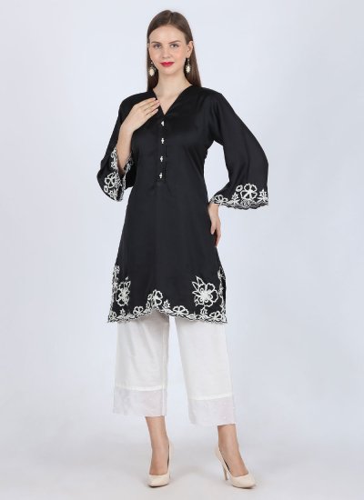 Lavish Thread Silk Straight Salwar Suit