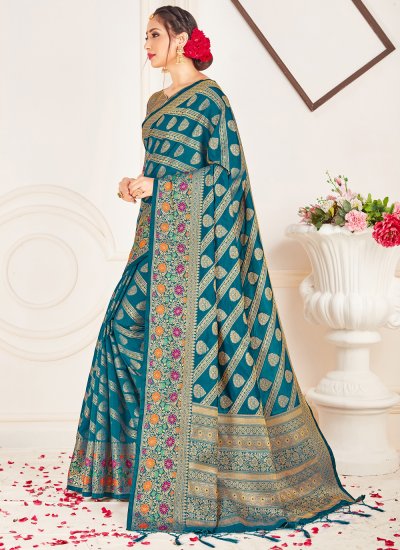 Lavish Woven Designer Traditional Saree