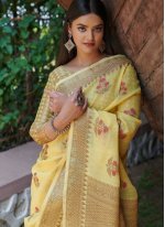 Linen Fancy Trendy Saree in Yellow