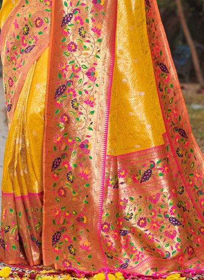 Magnetic Weaving Traditional Designer Saree