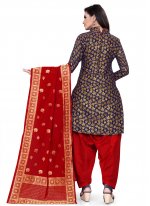 Marvelous Punjabi Suit For Festival
