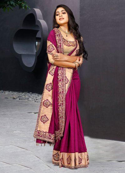Masterly Patch Border Silk Designer Traditional Saree