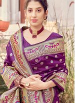 Mesmerizing Banarasi Silk Weaving Purple Designer Traditional Saree