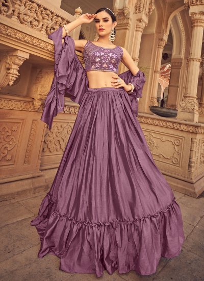 SRI NIVI - Looking for the latest designer lehenga Choli? Then Srinivi is  the right place to choose from traditional to modern contemporary lehenga  choli collection across all budgets and designs. Shop