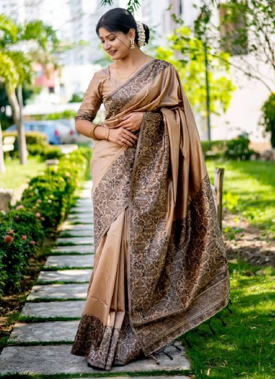 Modish Beige Handloom silk Classic Saree