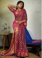 Modish Silk Magenta Classic Designer Saree