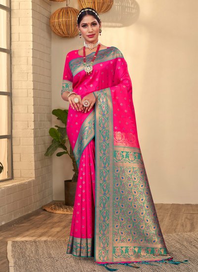 Nice Weaving Magenta Traditional Designer Saree