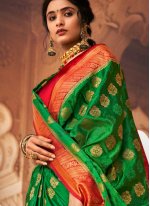 Noble Traditional Designer Saree For Ceremonial