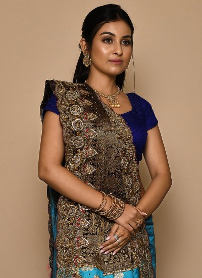 Orphic Kanjivaram Silk Engagement Trendy Saree