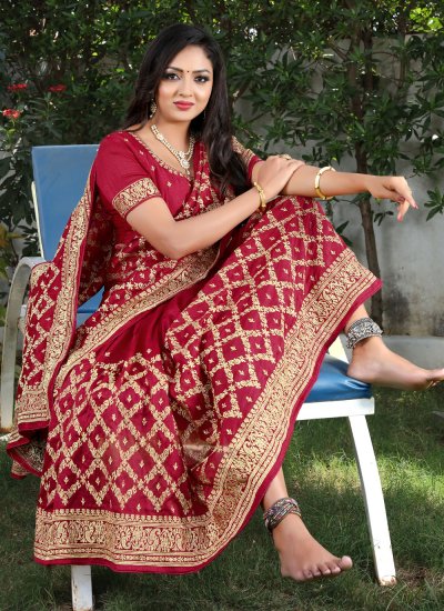 Patch Border Vichitra Silk Designer Traditional Saree in Red