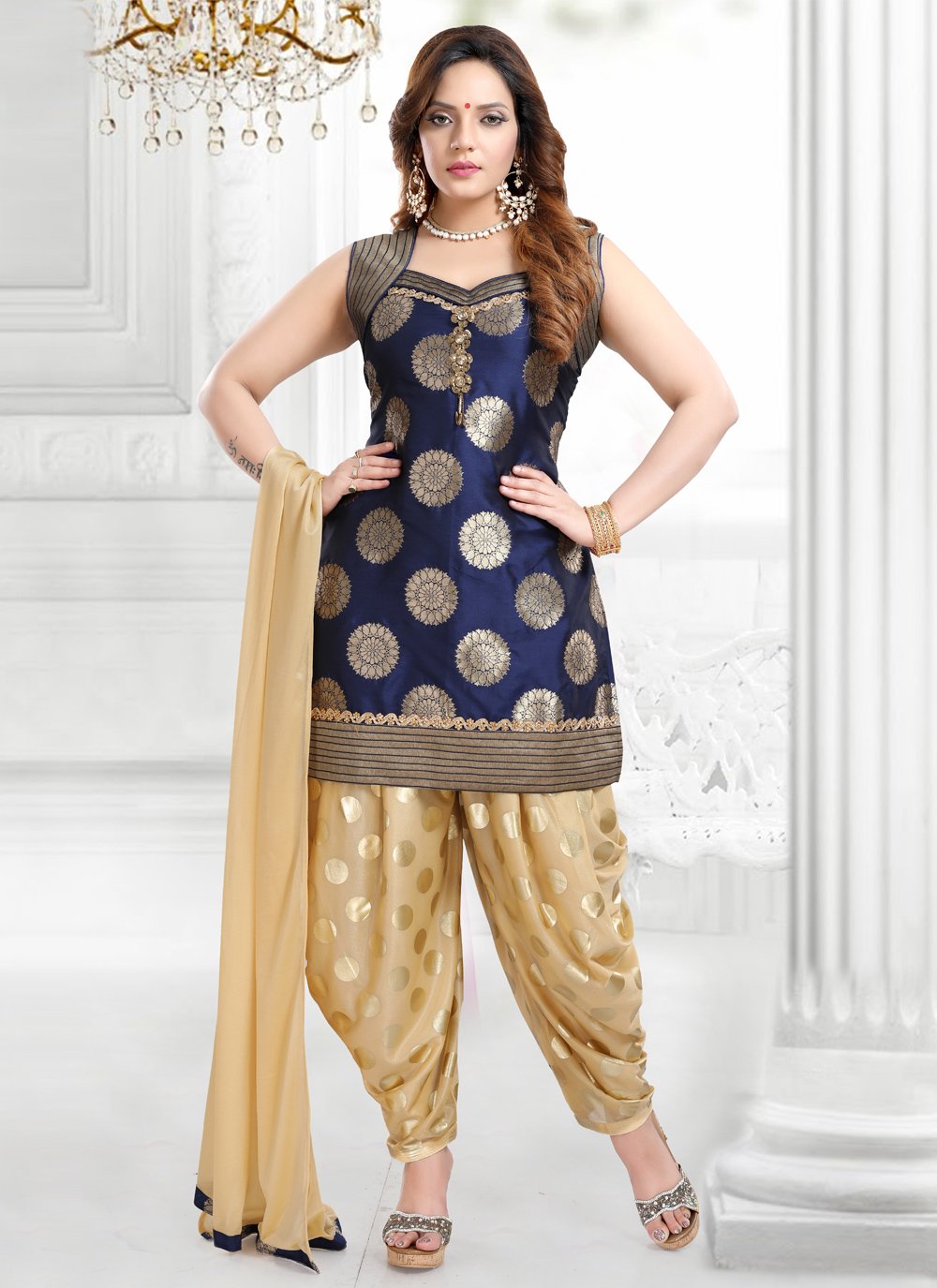 Unstitched Crepe Patiala Suits, Feature : Breath Taking Look, Comfortable,  Pattern : Embroidered at Rs 900 / Piece in Moga